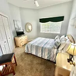 5257 Tivoli By The Sea
