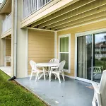 2 C, Three Bedroom Townhome