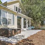 1285 Laurel Grove \'Seabatical\'