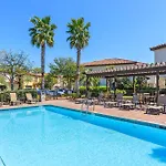 Villa Lago 1948 Iig 4Br Ba