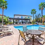 Villa Lago 1948 Iig 4Br Ba