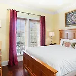 4 Bedroom House On The Golf Course With 2 Golf Carts!