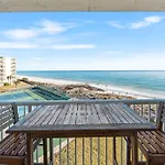 Holiday Surf And Racquet Unit 403