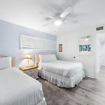 Holiday Surf And Racquet Unit 212
