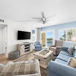 Holiday Surf And Racquet Unit 212