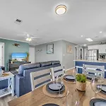 Beach Bella-Quiet 3Br-3 Min Walk To The Beach