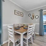 Beach Bella-Quiet 3Br-3 Min Walk To The Beach
