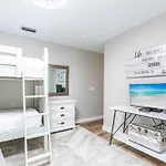 1358 Laurel Grove