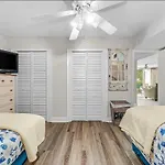 Dolphin Point 106C - Harbor Views & Boat Slip