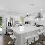 Newly Listed Cottage Retreat
