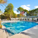 Baypine Cottages 8873