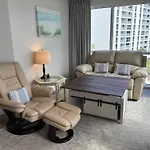 2061 Shoreline Towers Beach-Special Spring Rate-Free Beach Setup