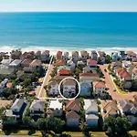 Private Pool - Community Beach - Gated Community