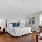 Shoreline Towers Townhouse 4-4
