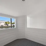 Shoreline Towers Townhouse 4-4