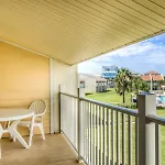 5 C, Three Bedroom Townhome