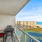 Holiday Surf And Racquet Unit 705