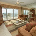 Waterview Towers Yacht Club By Hi