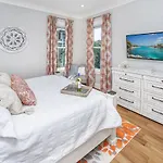 Beach Living - 1674084