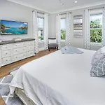 Beach Living - 1674084