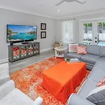 Beach Living - 1674084