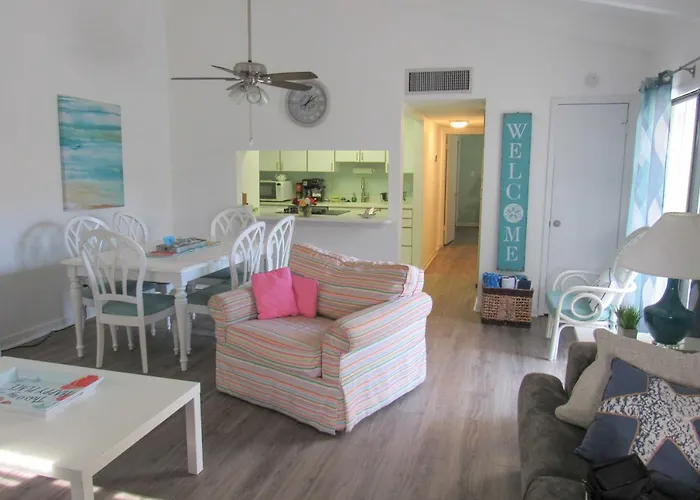 Sunny Miramar Villa Half Mi To Beach Access!