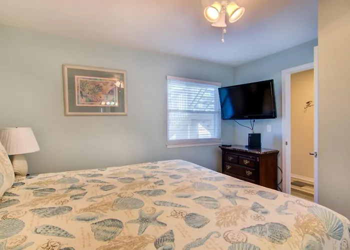 9 D, One Bedroom Condo