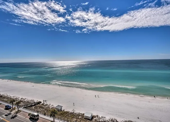 Renovated Luxury Condo With Sweeping Ocean Views!