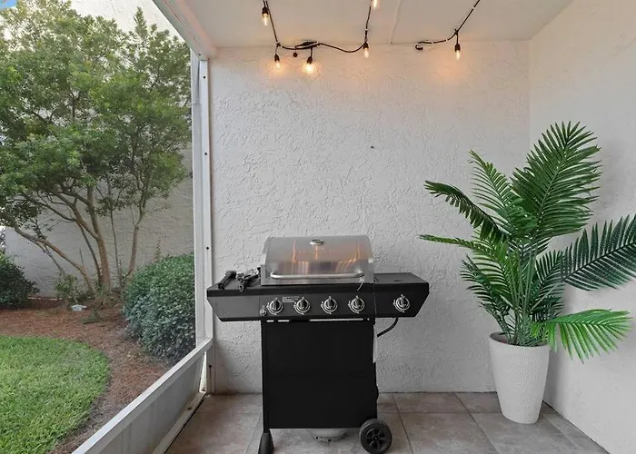 3Bd/3Ba+Gameroom. Pool. Walk 2 Beach