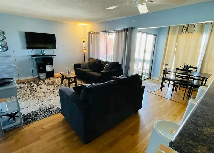 Cute Budget Friendly 2B 1B In The Heart Of Destin