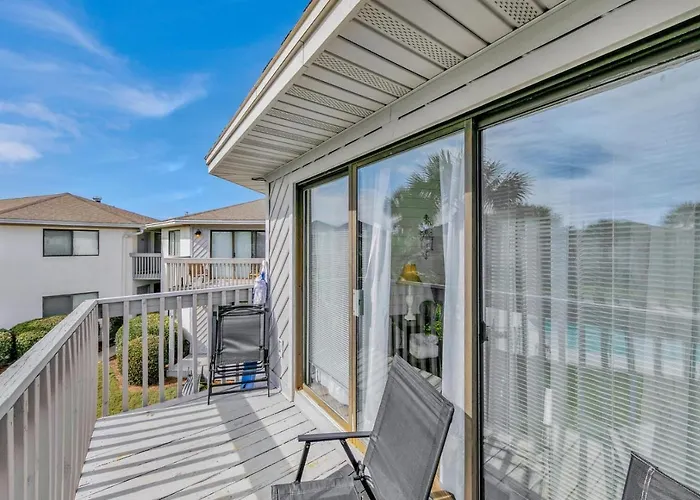 Crystal Village II 19B - 2Bd 2Ba Condo Near The Beach Sleeps 6