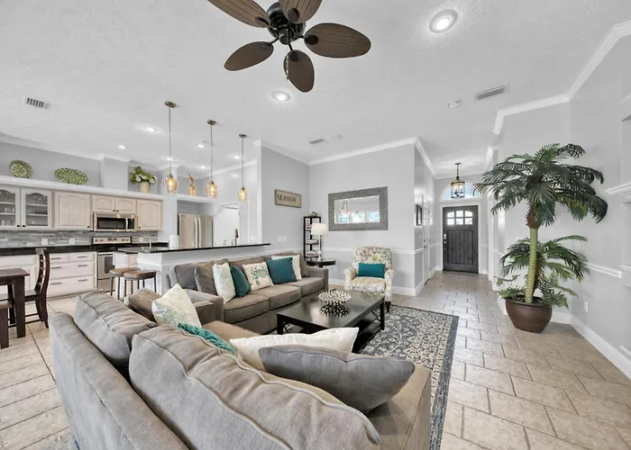 Destiny Casa - Private Heated Pool And 6 Seater Golf Cart