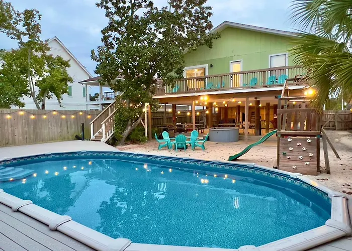 Zula Beach Vacation Home, Sleeps 16, Private Heated Pool, 4Min Walk To The Beach, Pets Welcome, Fenced Yard