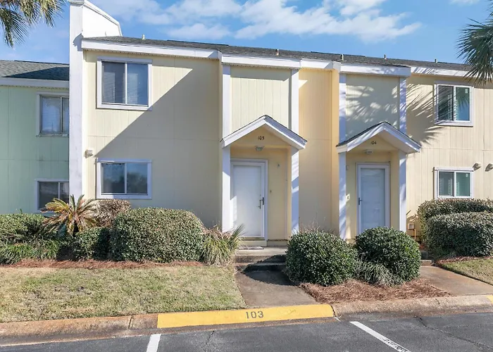 Southbay By The Gulf 103 Only 25 Yards From The Beach A 2 Bedroom Townhome In Destin