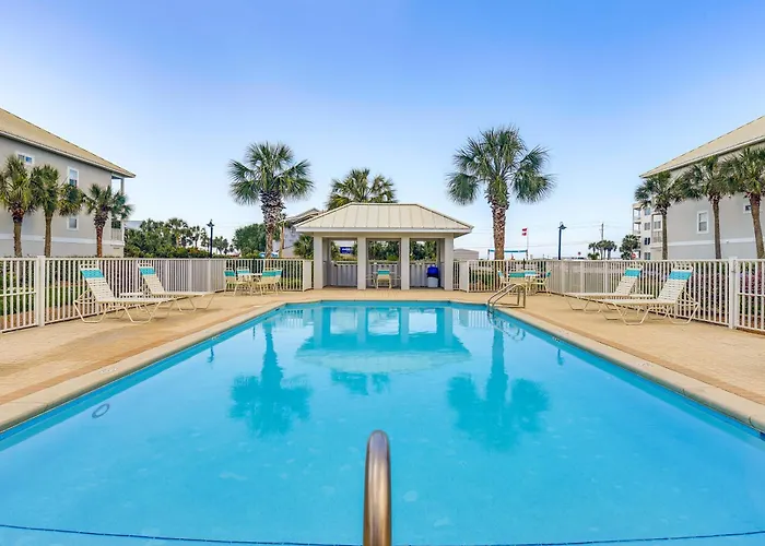 Sunny Miramar Beach Condo With Beach Access!