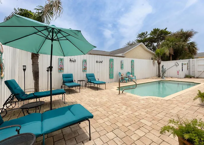 Castaway Cottage