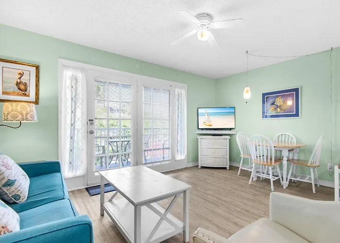 Summer Breeze Condominium 211 By Newman-Dailey