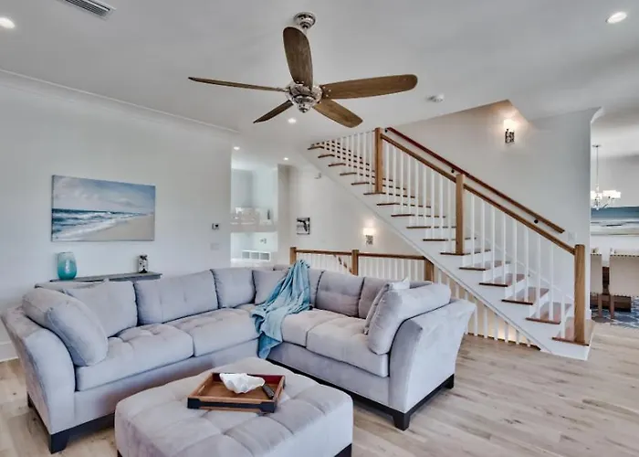 Sun Justice 4 Bd 4Bth Close To Beach