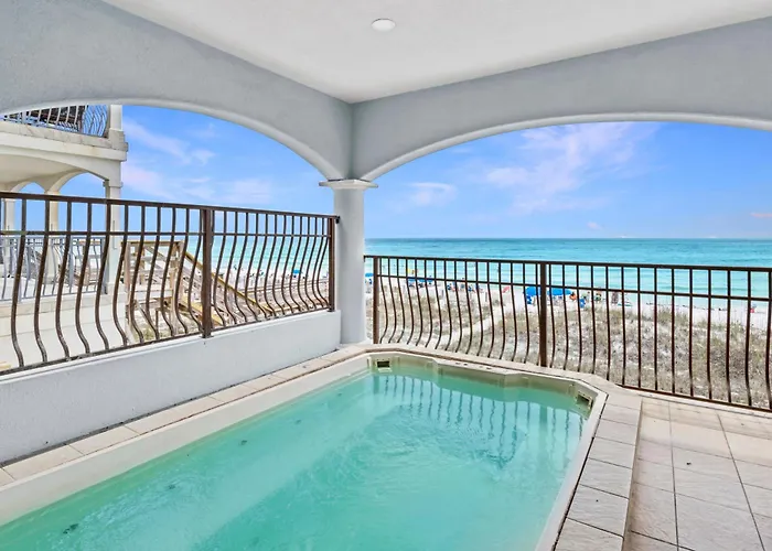 Gulf Front, Pool, Hot Tub- 2 Kitchens - Elevator