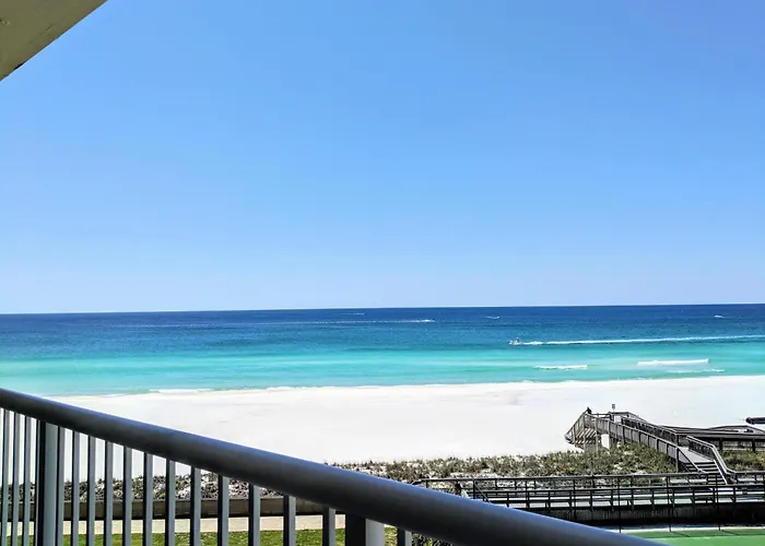 Holiday Surf And Racquet Unit 519