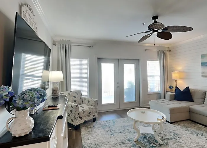 Pavilion Palms #103B