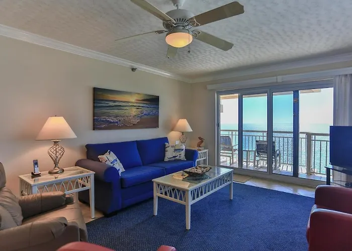Destin Towers 143- Beach Front 2Br