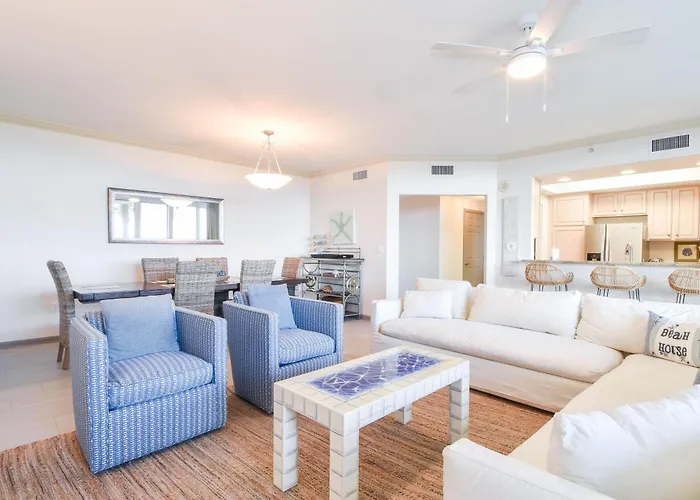 Silver Beach Towers E102