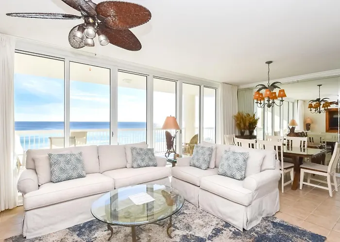 Silver Beach Towers W403