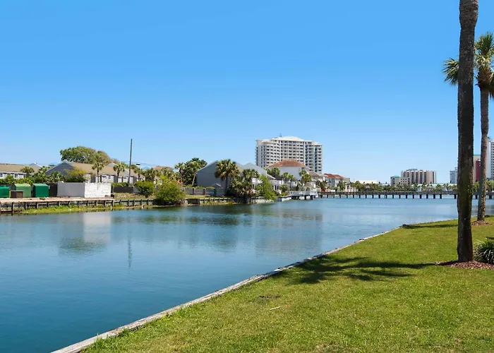 Shoreline Towers Townhouse 4-4