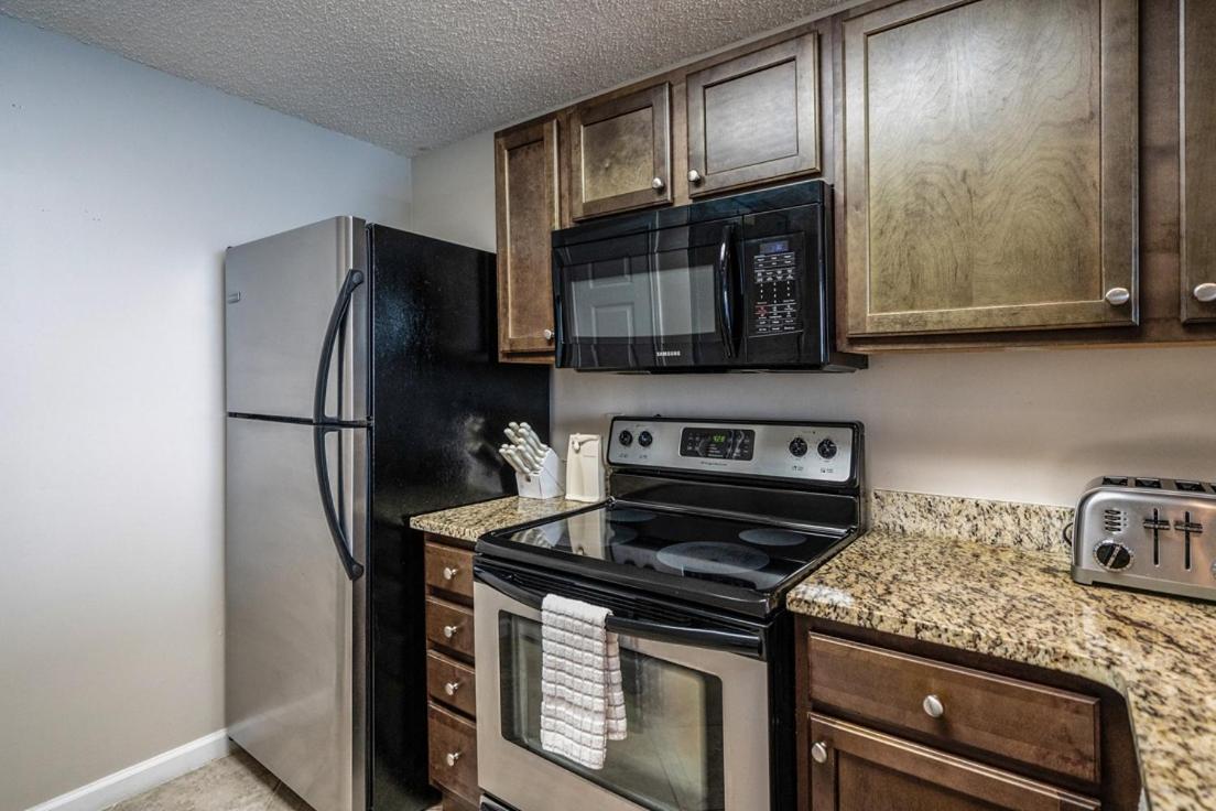 Sterling Sands 604 Apartment