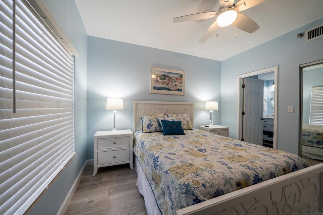 Sterling Sands 604 Apartment