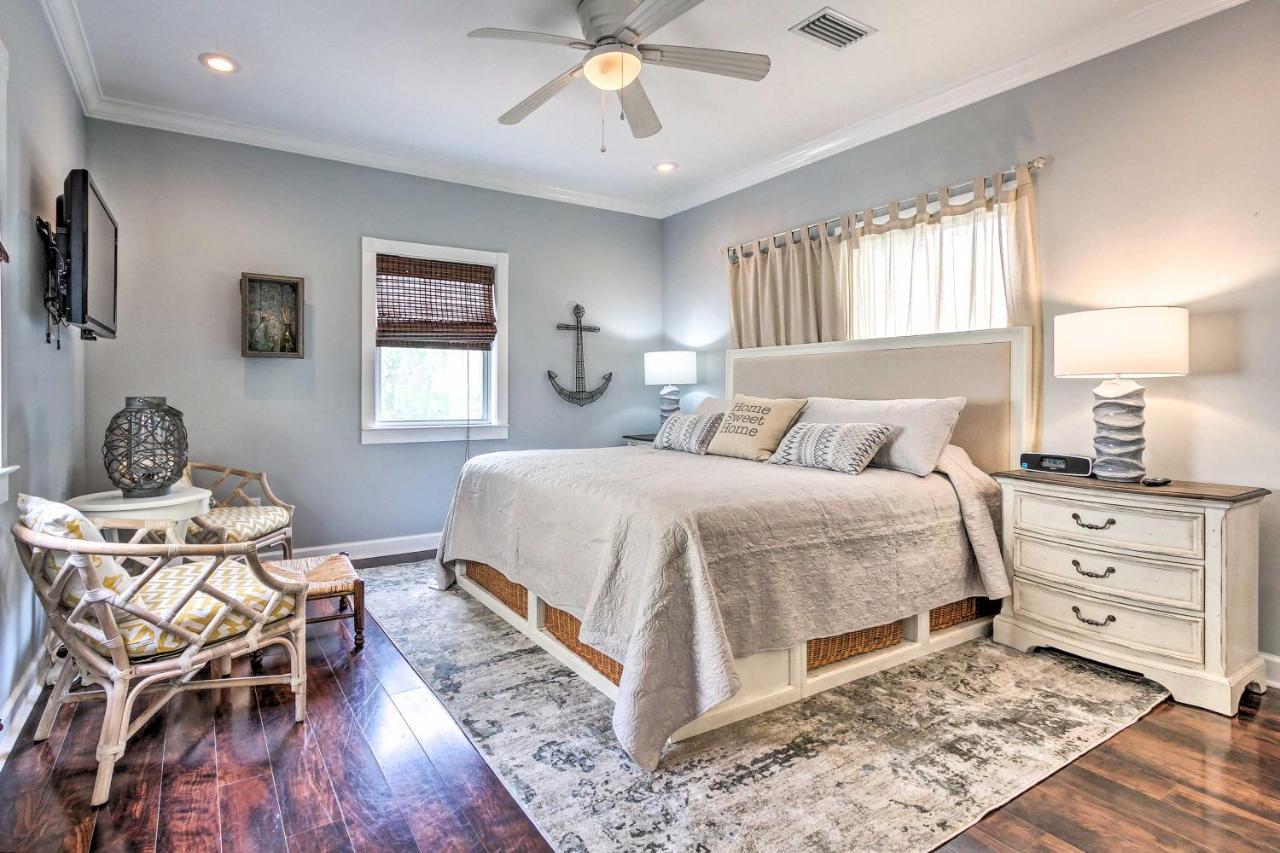Grand Getaway - Walk A Block To The Beach! Holiday home