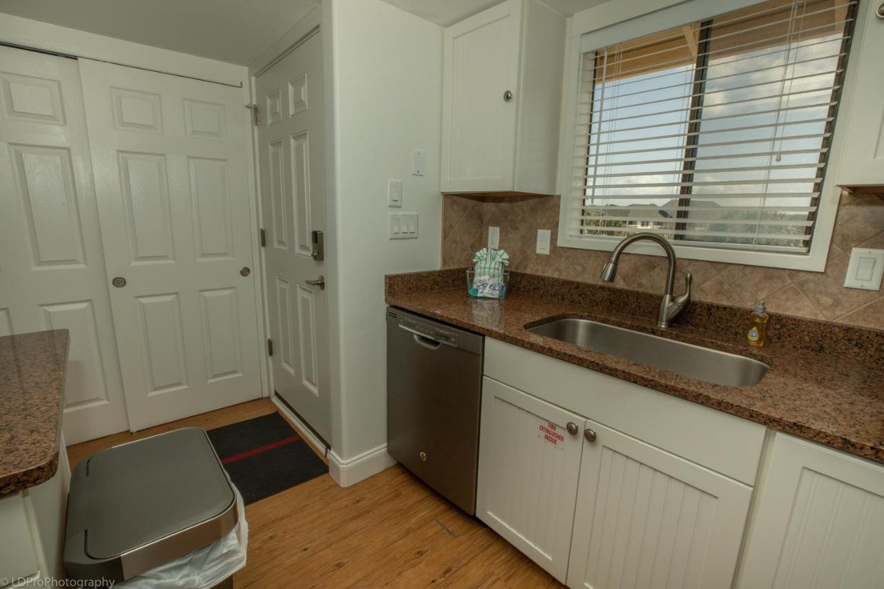 Sandpiper Cove 2123 * Destin
