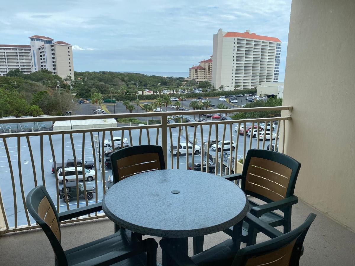 Ocean View Luxurious Condo-best Location + Balcony Apartment Destin